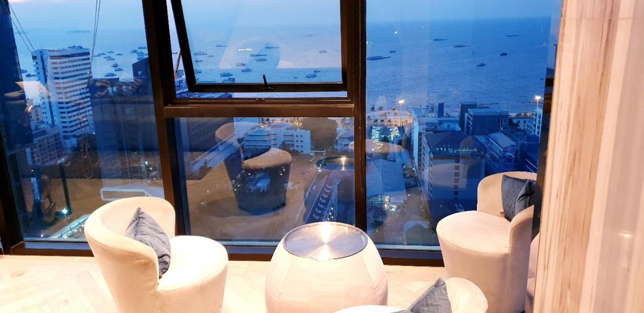 The Base 2bed King&queen Sky Seaview & Infinity Pool Apartment Pattaya